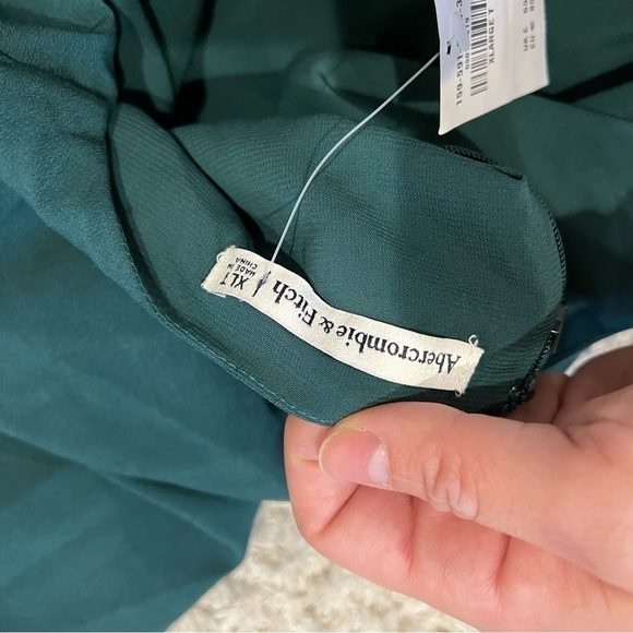 NWT Abercrombie & Fitch Long-Sleeve Strappy Halter Mini Dress - Picture 12 of 15